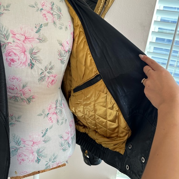 Vintage Genuine Leather Jacket - Picture 10 of 10